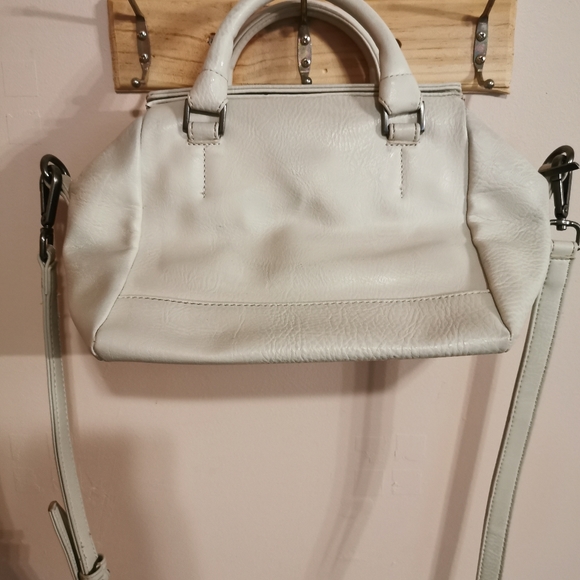 Matt&Nat small white bad with shoulder strap - Picture 9 of 9